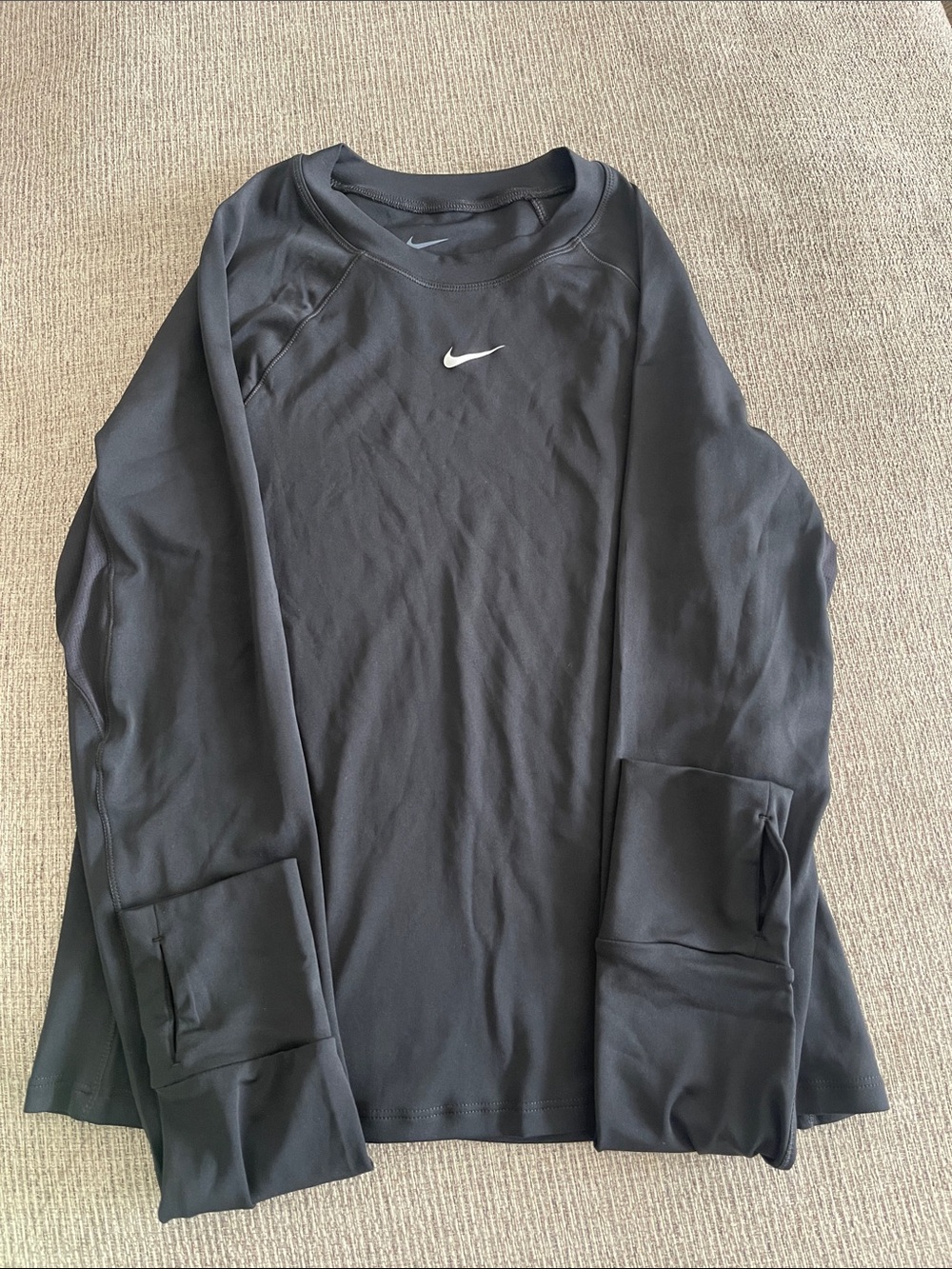 Nike Black Crewneck Long-Sleeve Sweatshirt with White Swoosh
